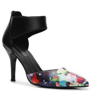 Nine West fawcett floral pump size 7.5