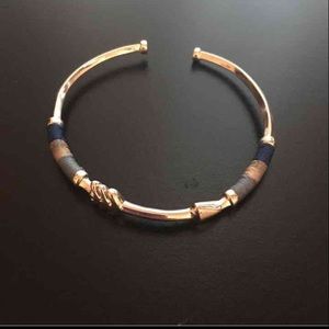 Stella and dot arrow bracelet