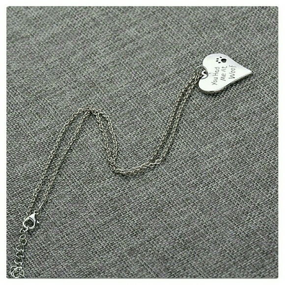 🎈LAST ONE 🎈Heart Pet Pendant Necklace NWT - Picture 3 of 3
