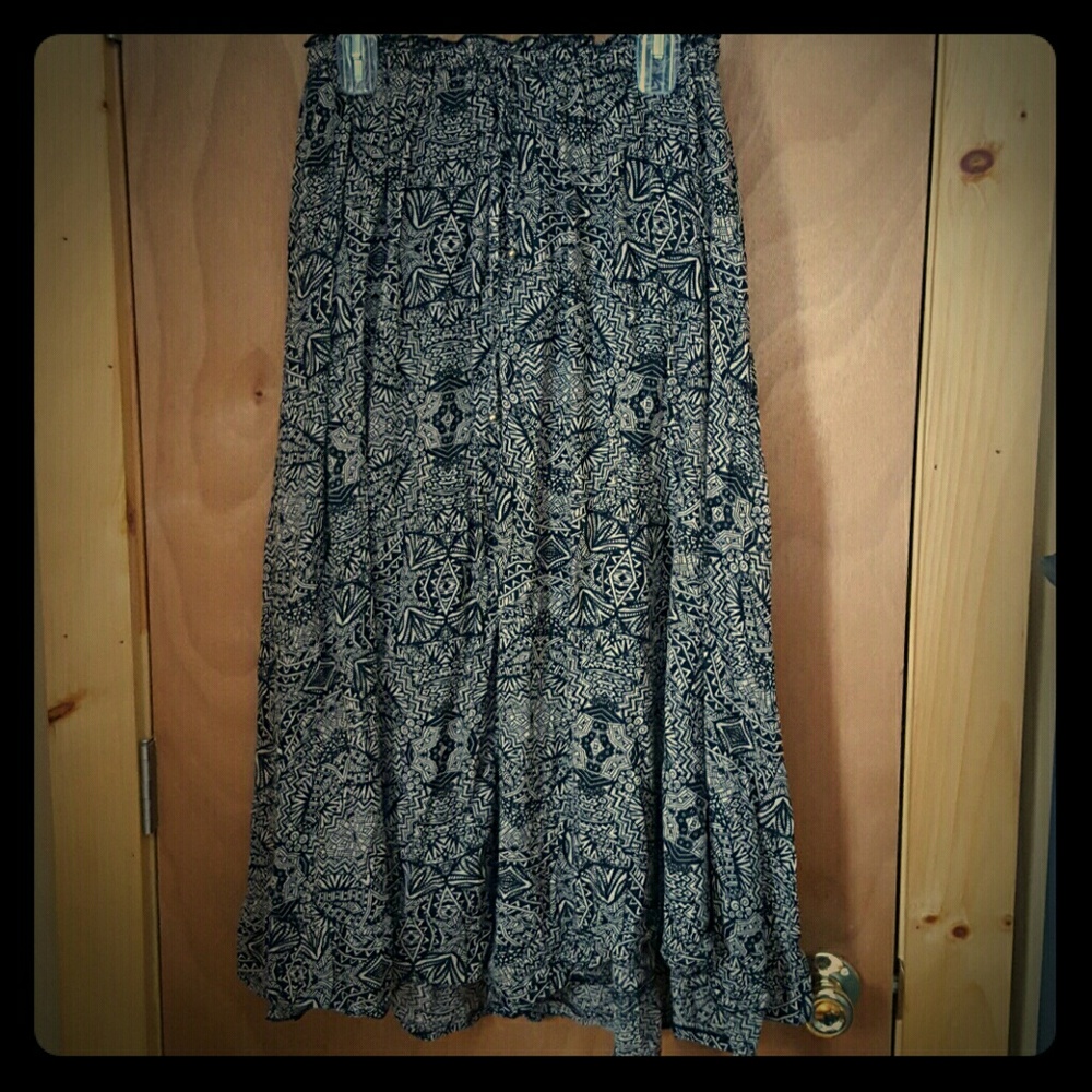 Billabong drawstring peasant boho skirt