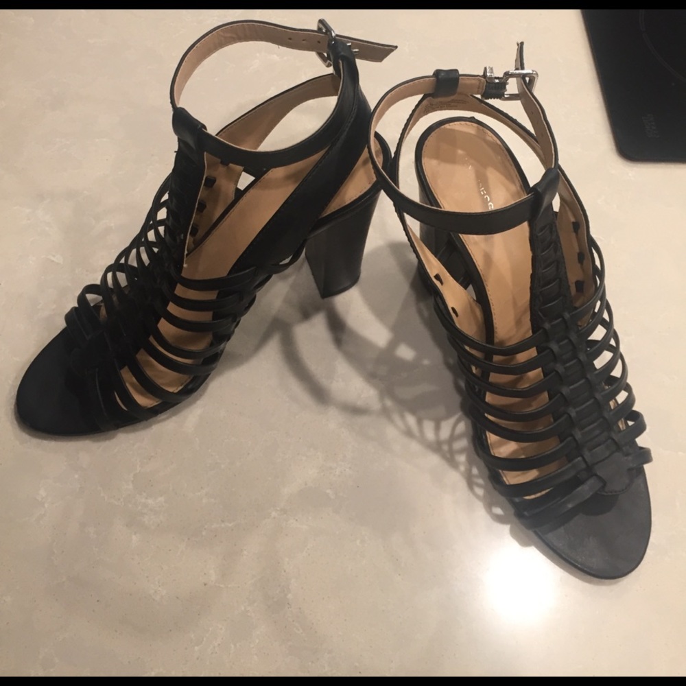 Express black strappy wedge size 10