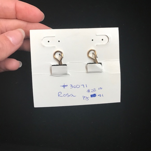 Premier Designs Gold Earrings - Picture 2 of 3