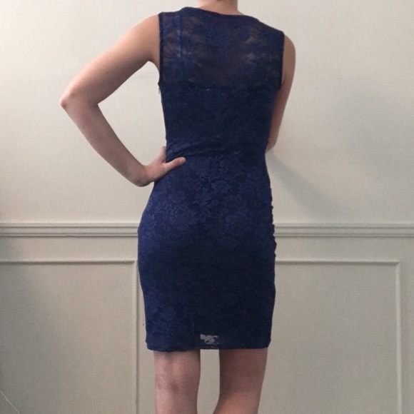 Dress - Picture 2 of 4