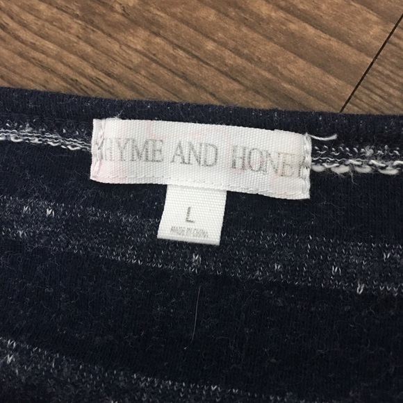 Textured Sweater - Picture 2 of 5