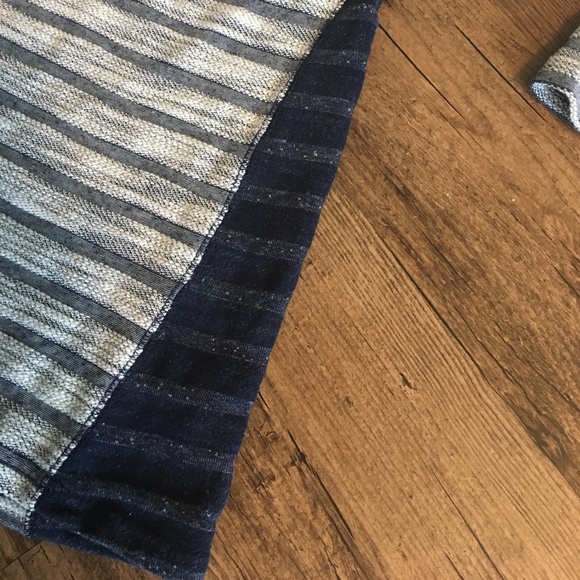 Textured Sweater - Picture 4 of 5