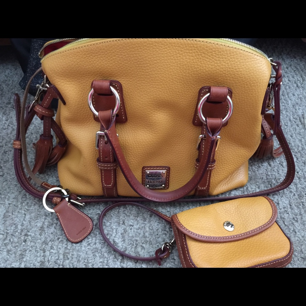 Dooney & Bourke Handbag Satchel