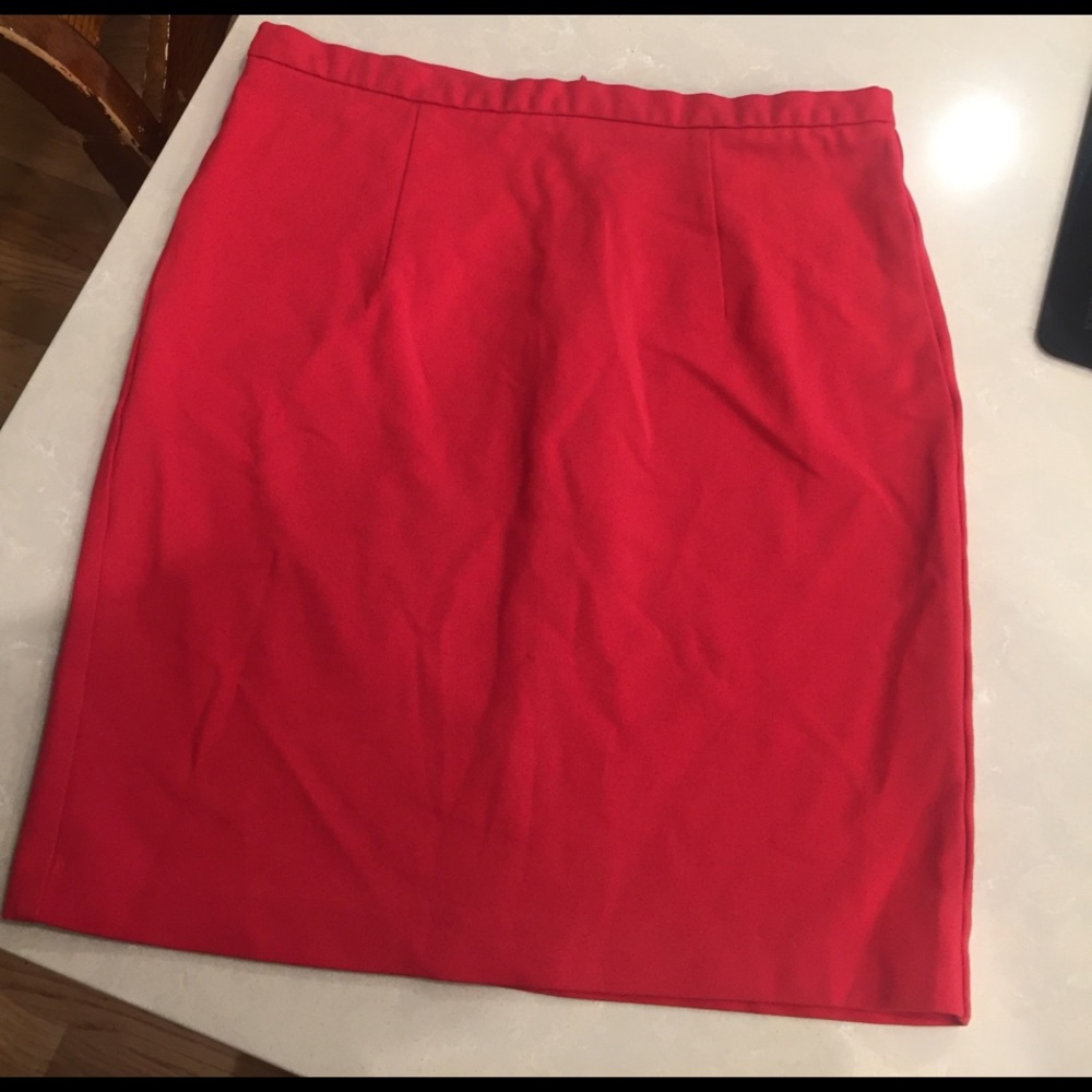 Red pencil skirt size 6 Dalia Collection