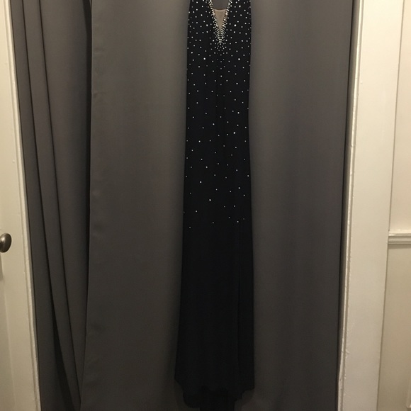 Evening gown - Picture 4 of 5