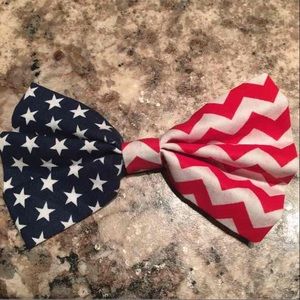 Flag bow