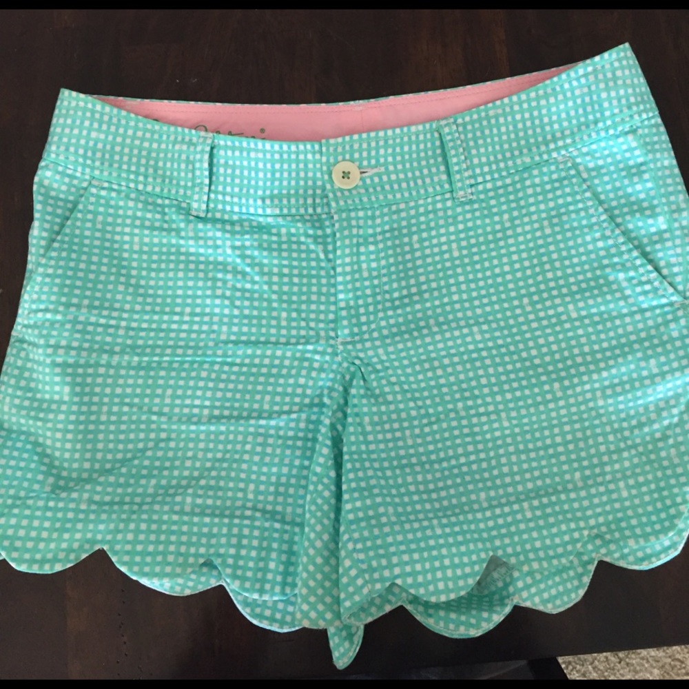 Lilly Pulitzer buttercup shorts