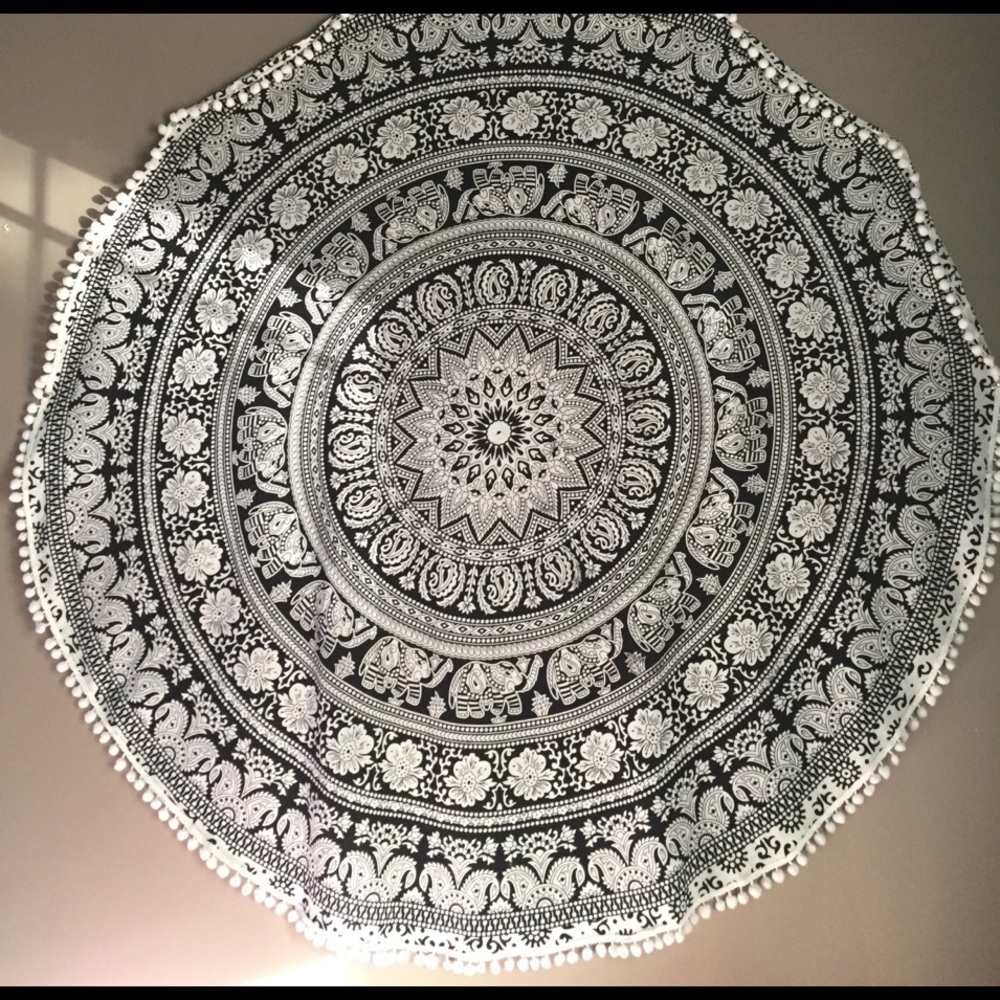 Tapestry black and white