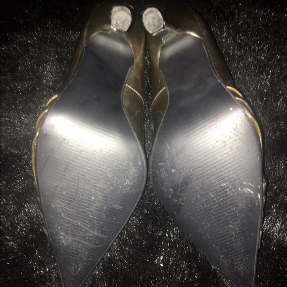 Metallic Silver Heels - Picture 3 of 3