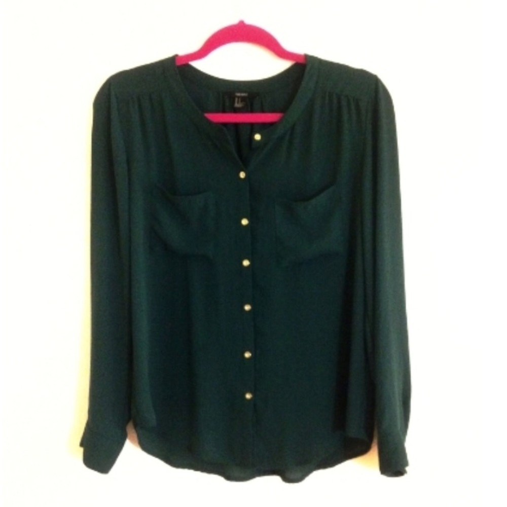 Forever 21 Forest Green Button-Up Blouse size S