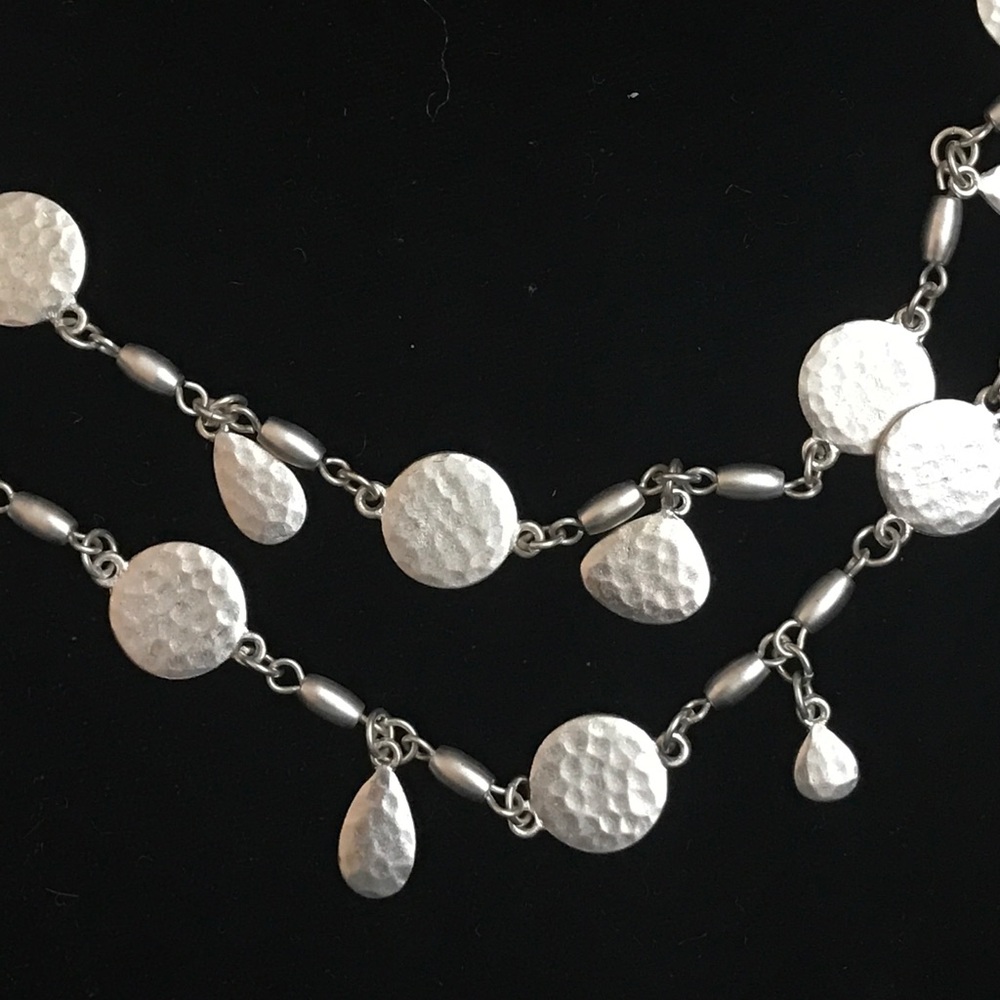 🎀HP🎀 Premier Design Silver Necklace