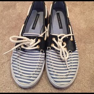 Tommy Hilfinger loafers flats boat shoes