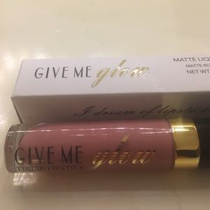 Give me glow matte liquid lipstick PinkRosecupcake
