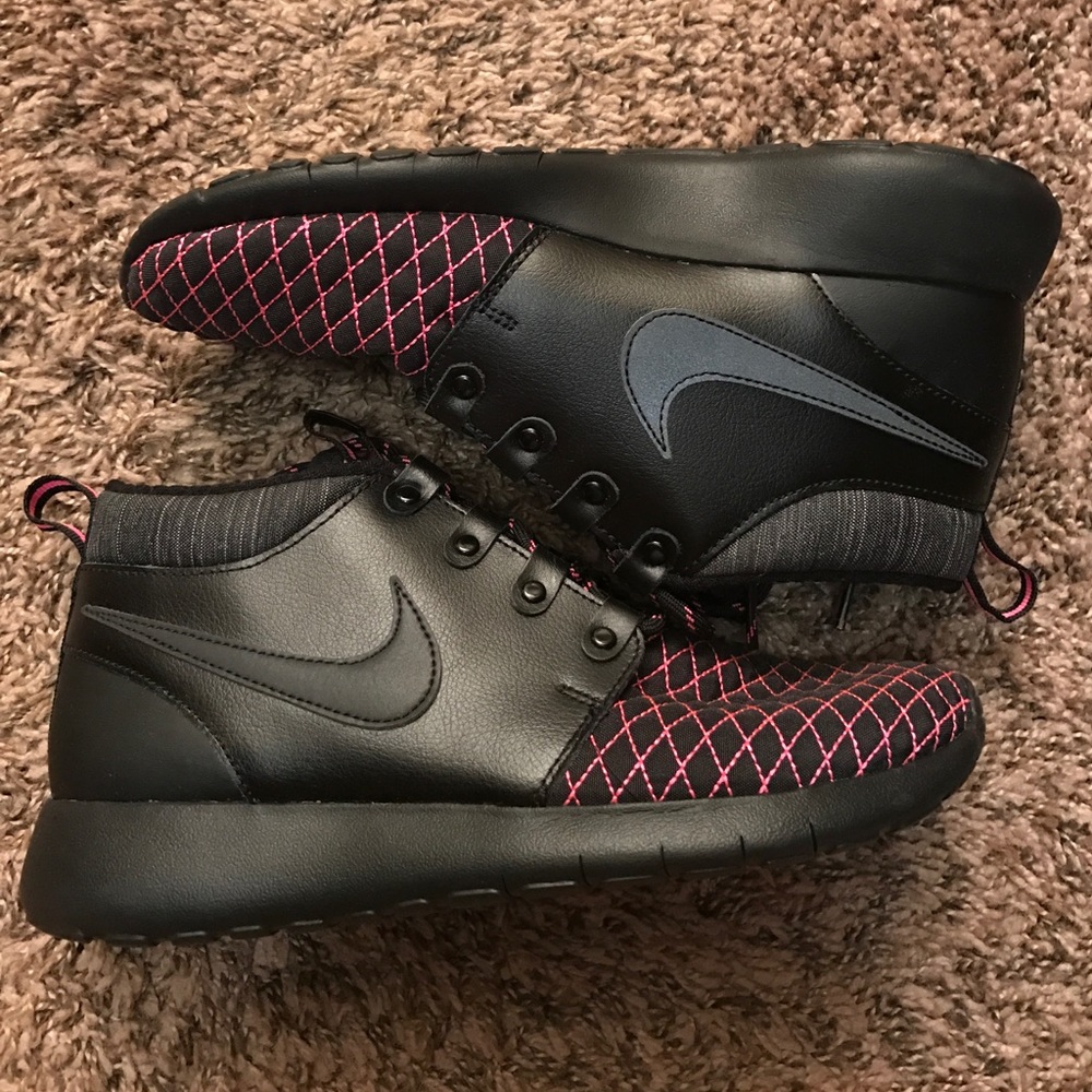 Nike Roshe One Mid