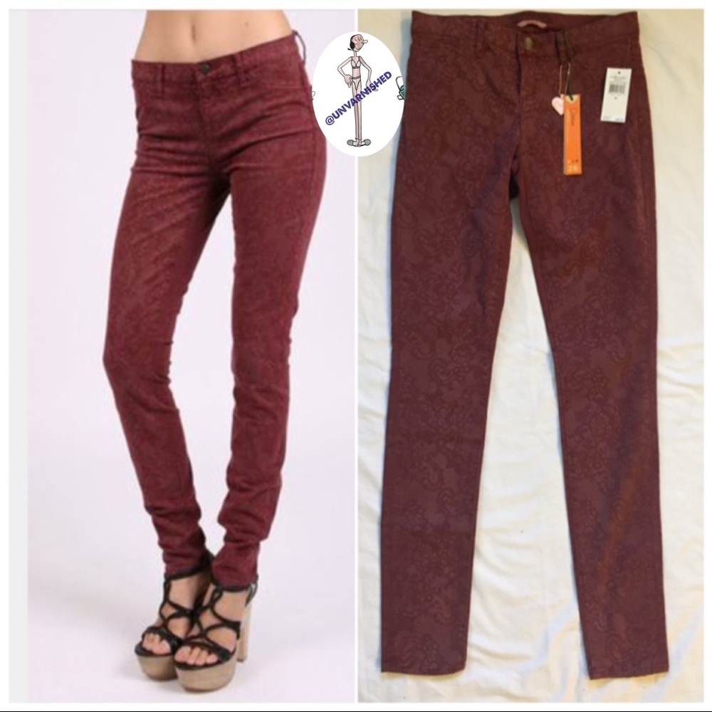 Dittos Jessica Mid Rise Jegging in Berry Lace
