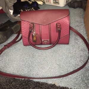 Guess purse