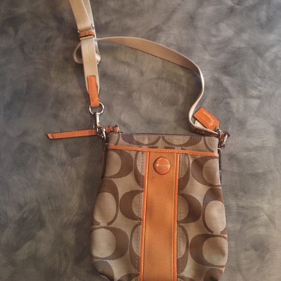 Coach purse - Picture 1 of 4