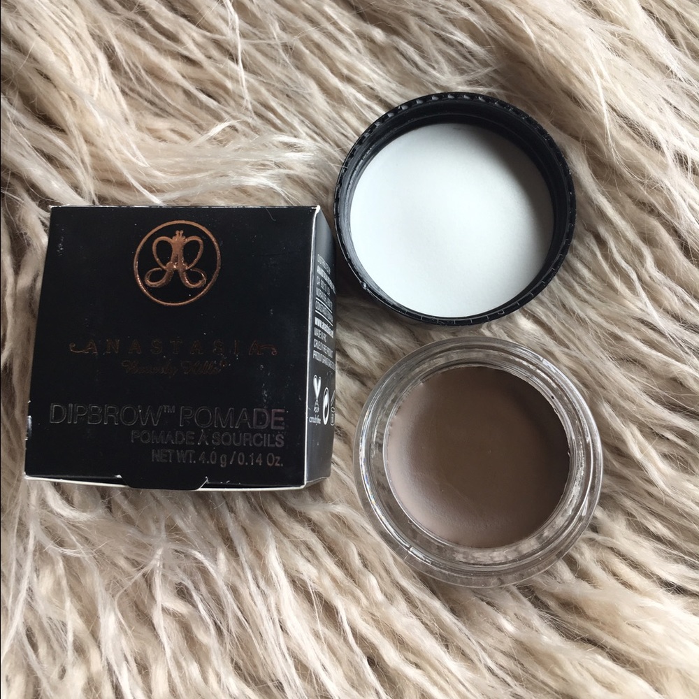 Anastasia Beverly Hills Dip Brow Pomade
