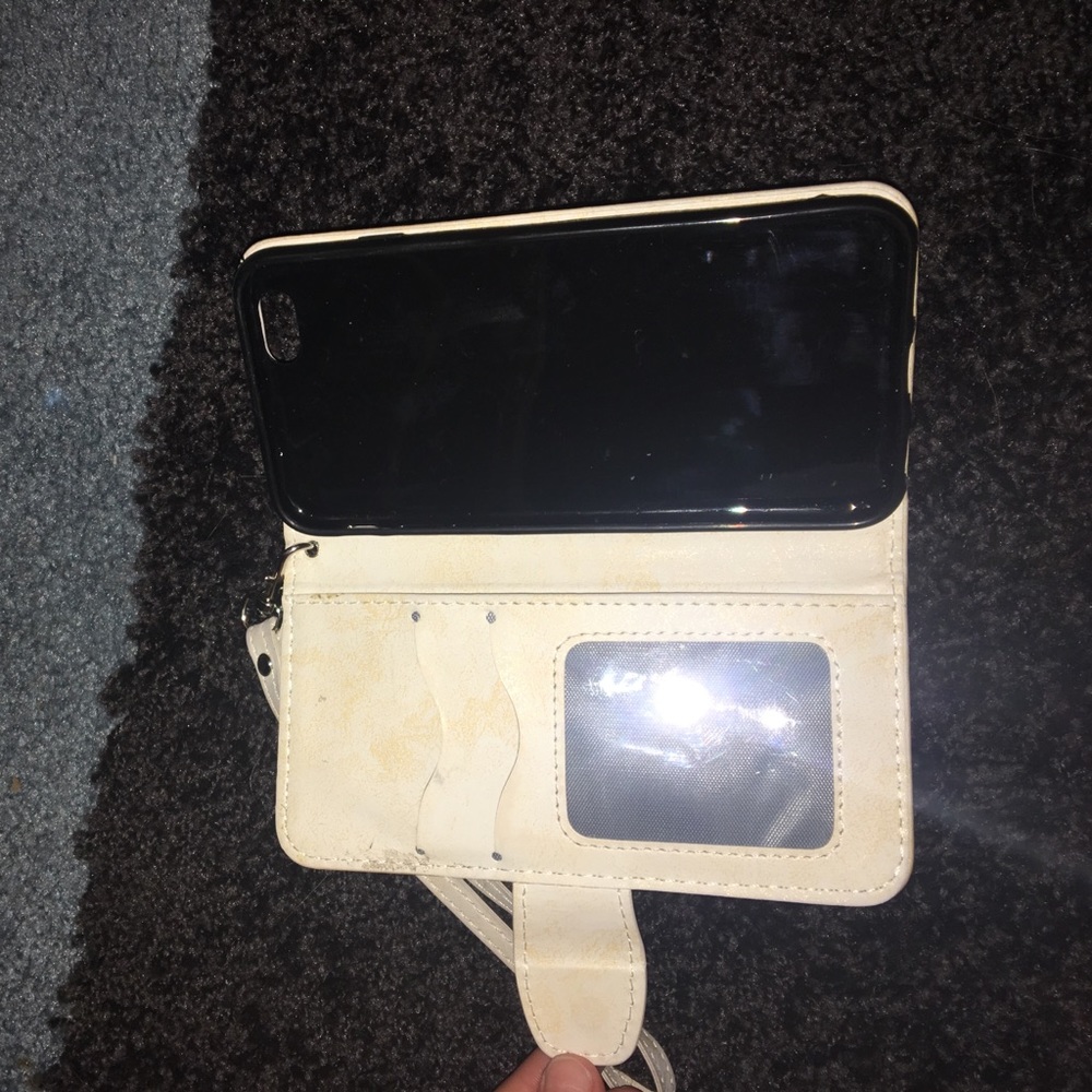 Phone case - Picture 2 of 2