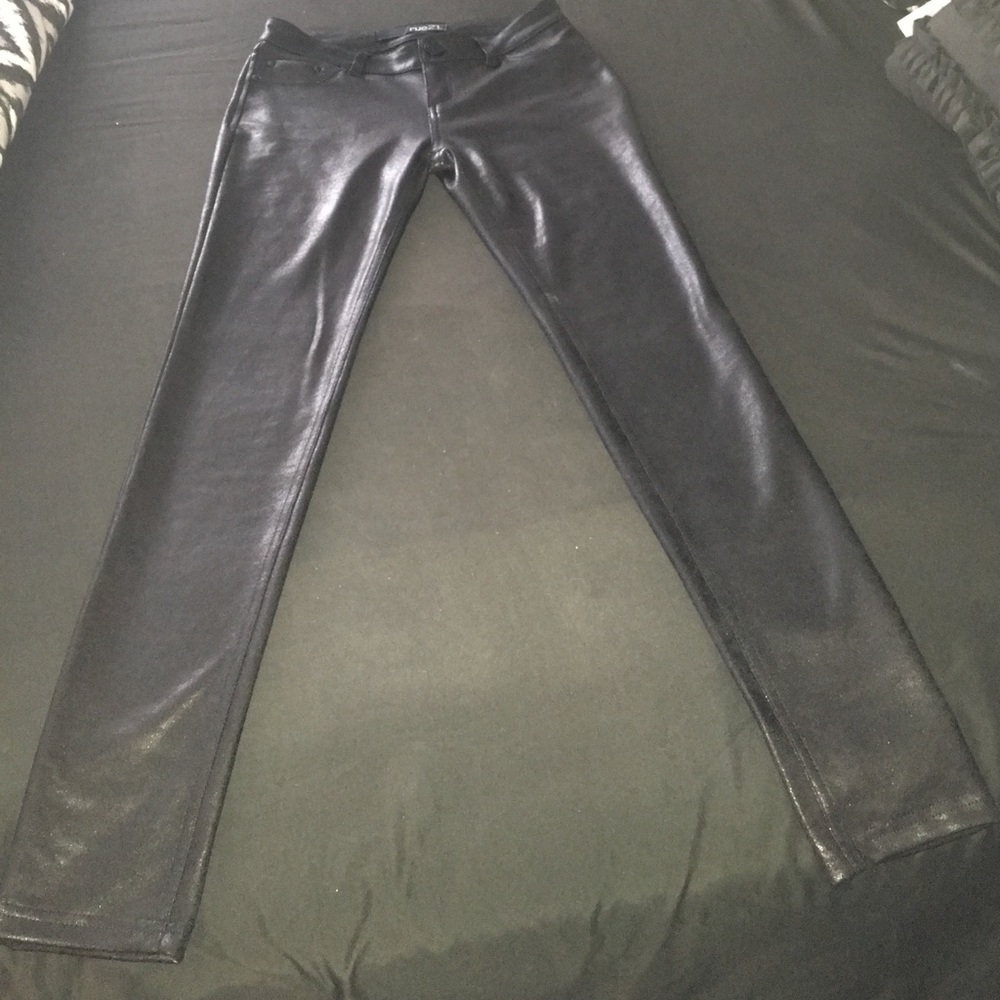Sassy Black pleather looking pants!