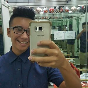 Meet your Posher, Adan