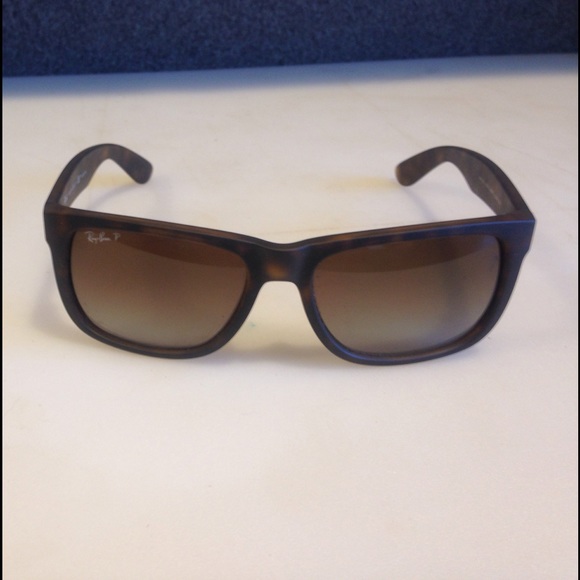 Ray Ban Wayfarer Polarized sunglasses
