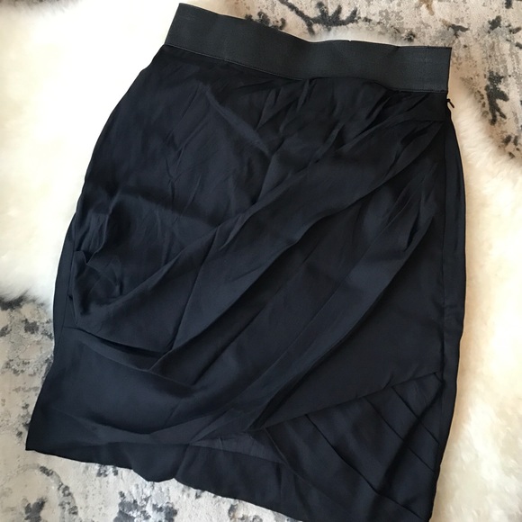 Elizabeth and James Dresses & Skirts - Elizabeth and James silk skirt Elizabeth and James Dresses & Skirts - Elizabeth and James silk skirt