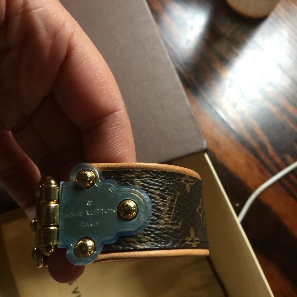 Louis Vuitton bracelet sold out online