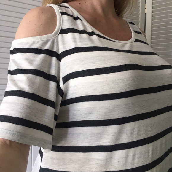 SOLD OUT - Picture 2 of 4