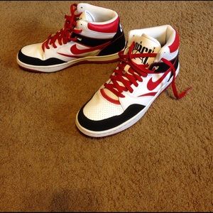 Only worn once Nike Sky Force Shoes
