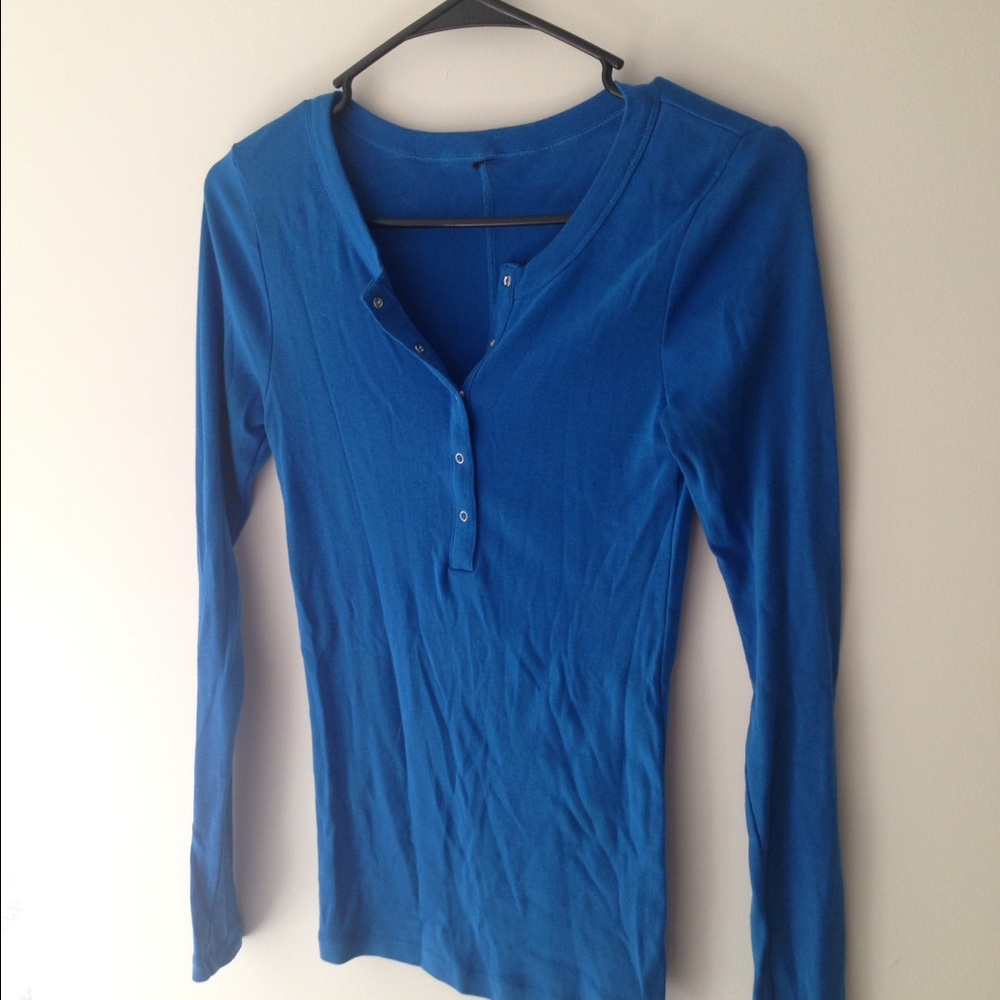 Victoria's Secret long sleeve cotton tee