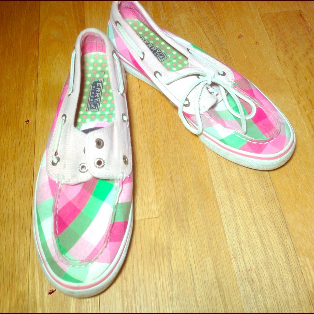 (1 WEEK LEFT!!!) Sperry Top Sider boat shoes