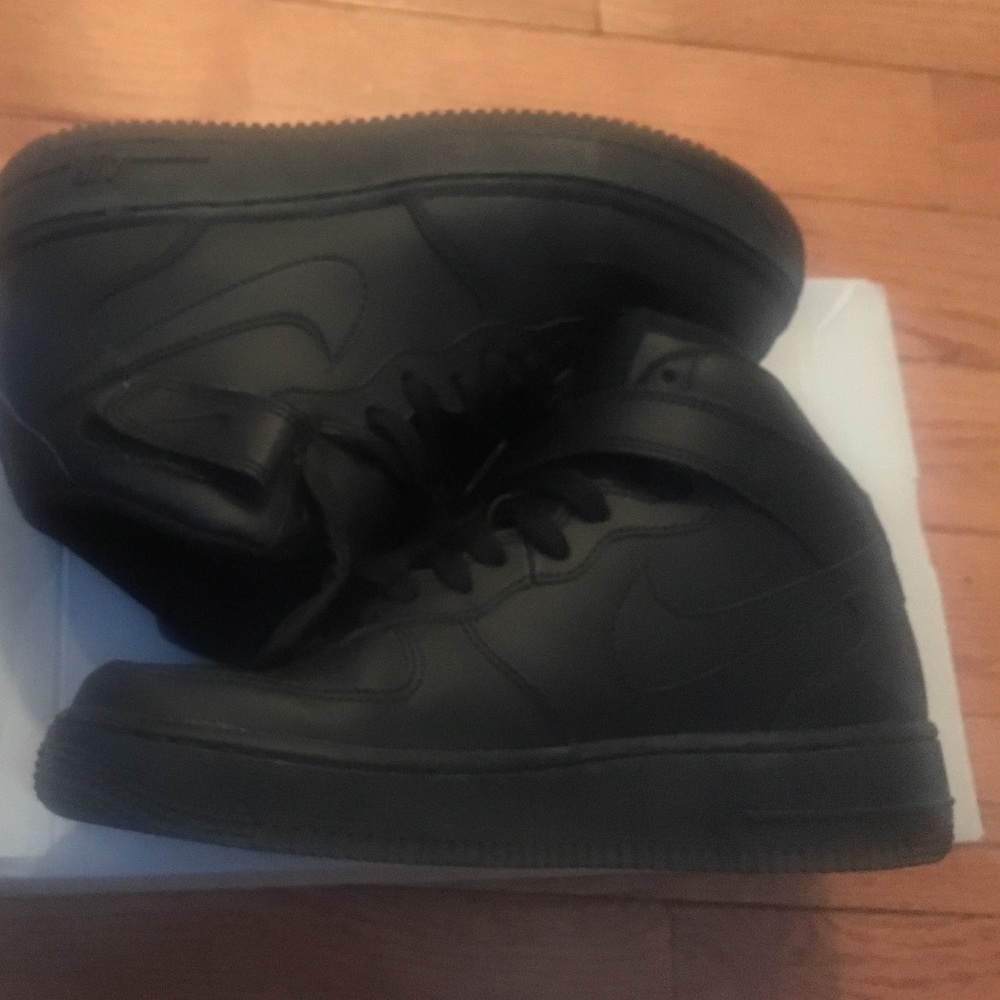 Nike Air Force 1 Mid