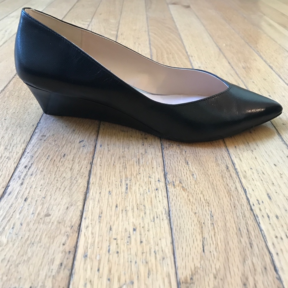 Nine West black wedges