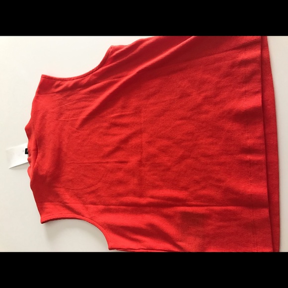 NWT Basic Knit Top in red - Picture 5 of 5