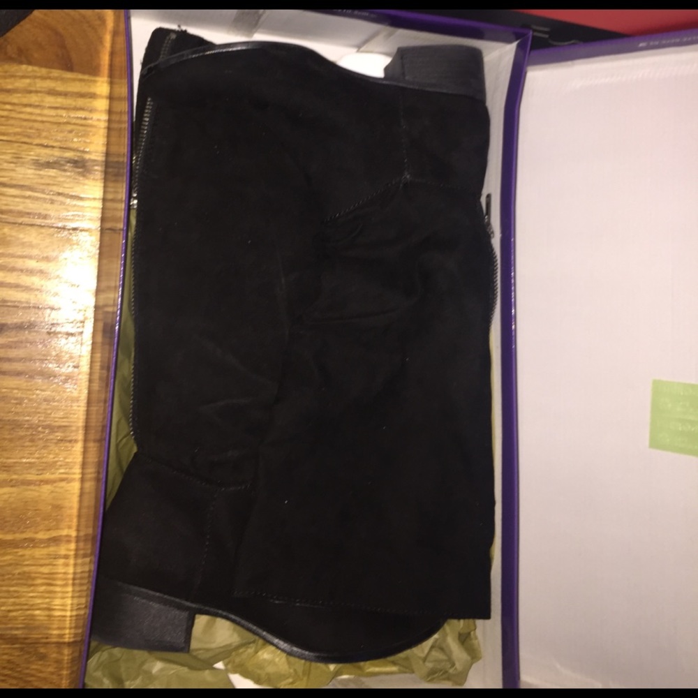Tall Black boots; worn 2 times
