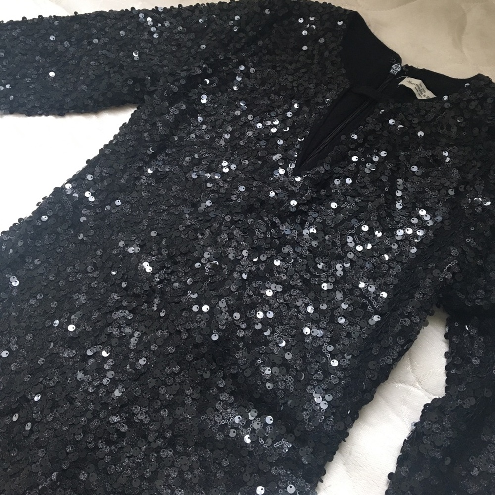 All sequined black dress A&F new but without tags