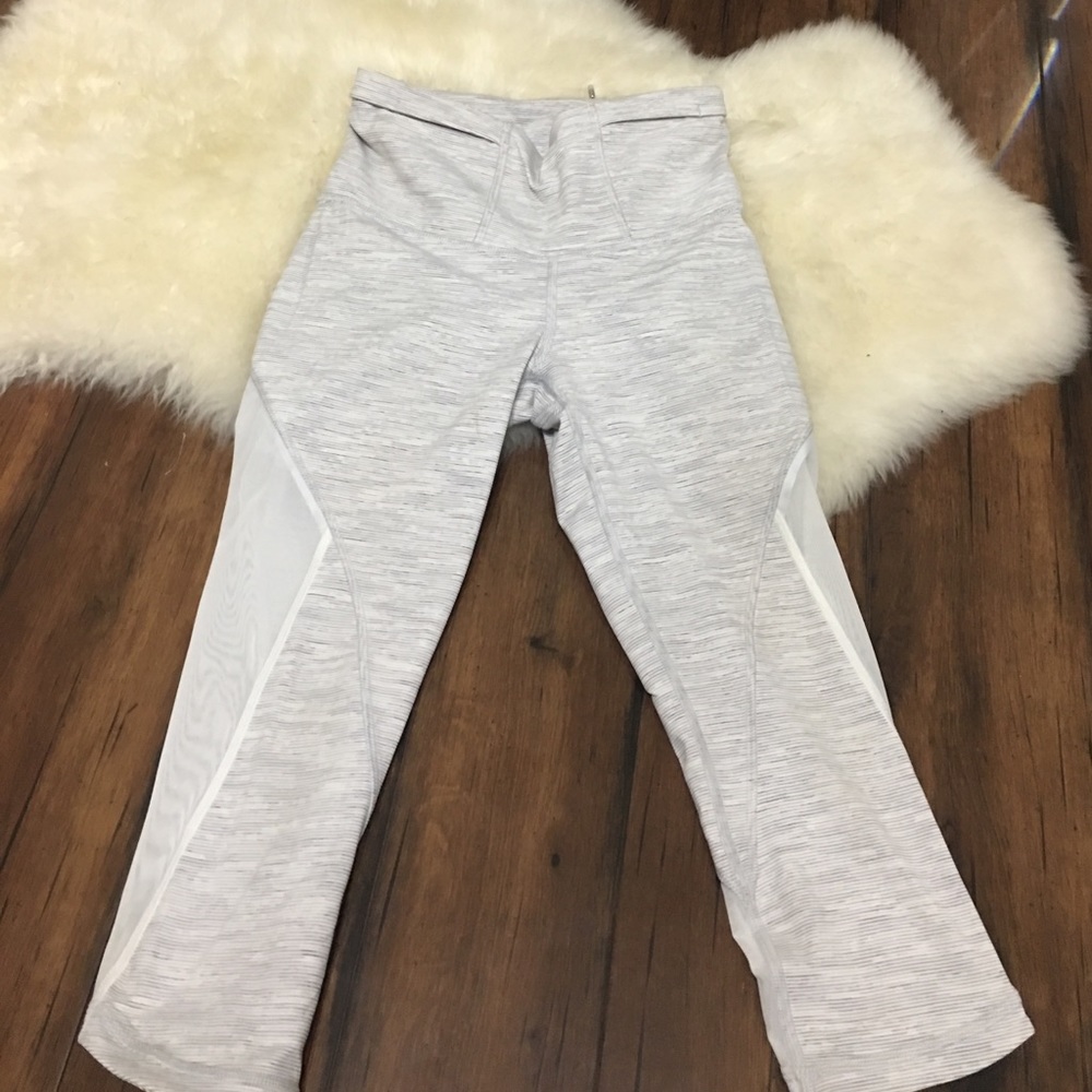 LULULEMON Pace Rival Crop gray mesh