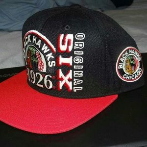 Black hawks chicago black snapback