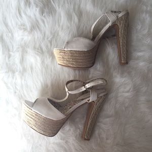 Super cute platform heels