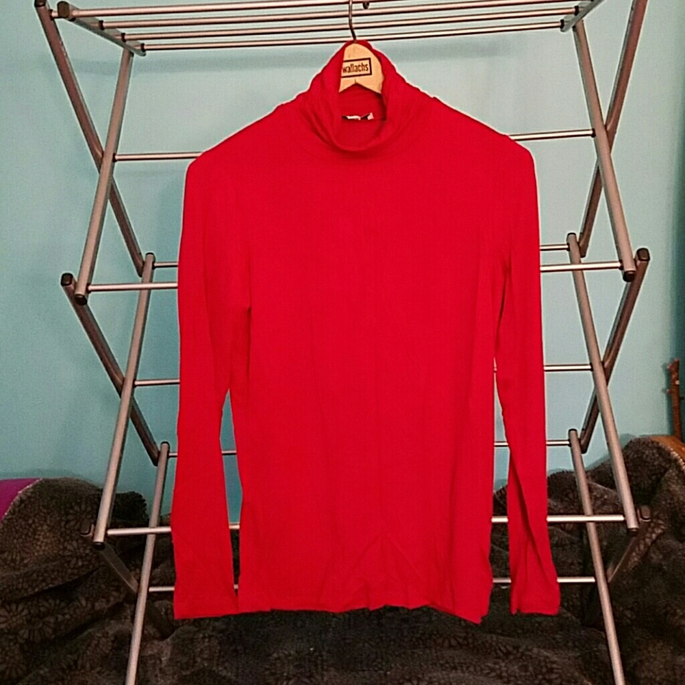 Red soft turtleneck