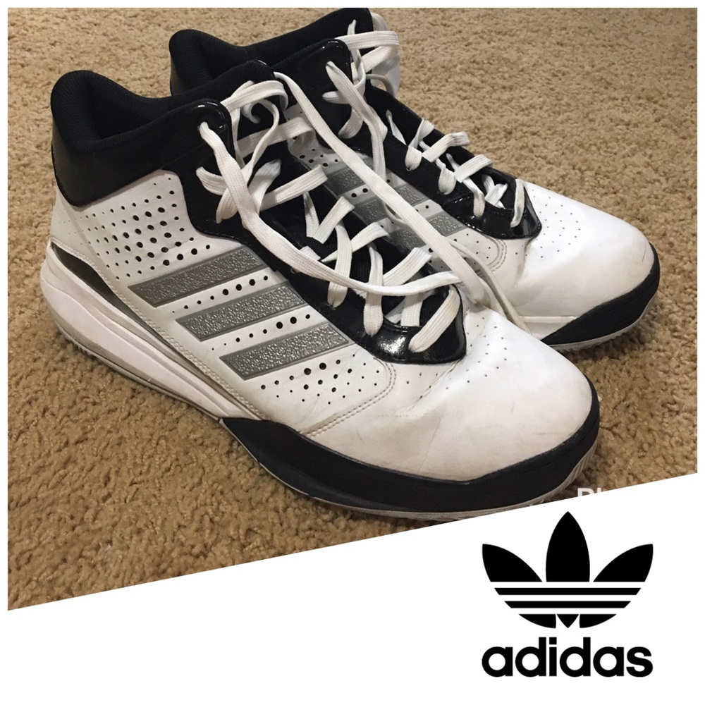 🚨Men's Adidas High Top Sneaker🚨