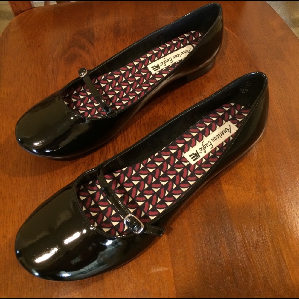 American Eagle flats