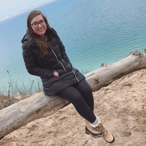 Meet your Posher, Hannah