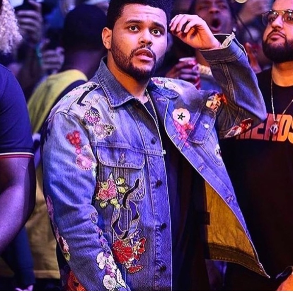 BEAUTIFUL DEMIN JACKET WITH ROSES