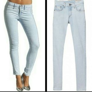 Rag and bone light wash skinny jeans