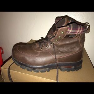 ACG Nike WaterProof Boot Size 13